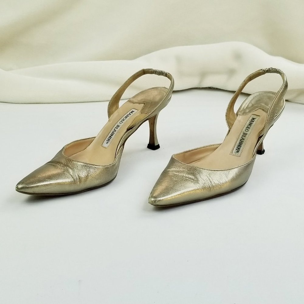 Manolo Blahnik Size 36 (US 6-6.5) Gold Sling Back - Picture 5 of 12